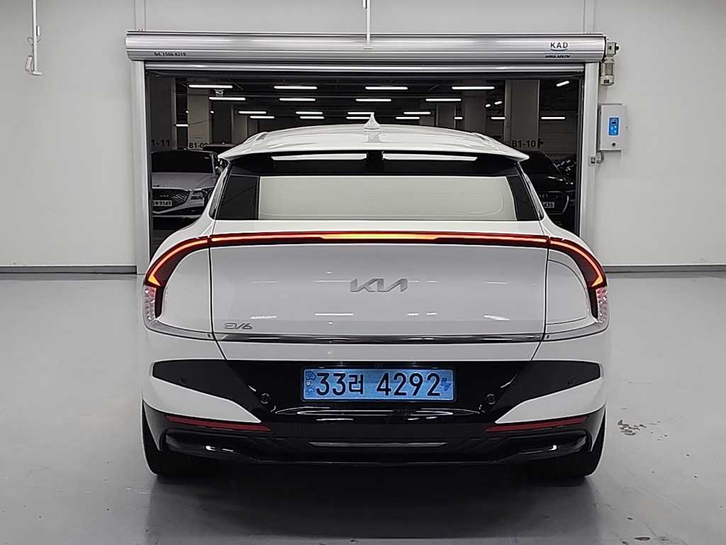 KIA EV6 - Vista 4