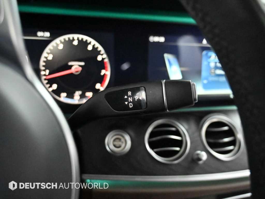 Mercedes Benz E class - Vista 9