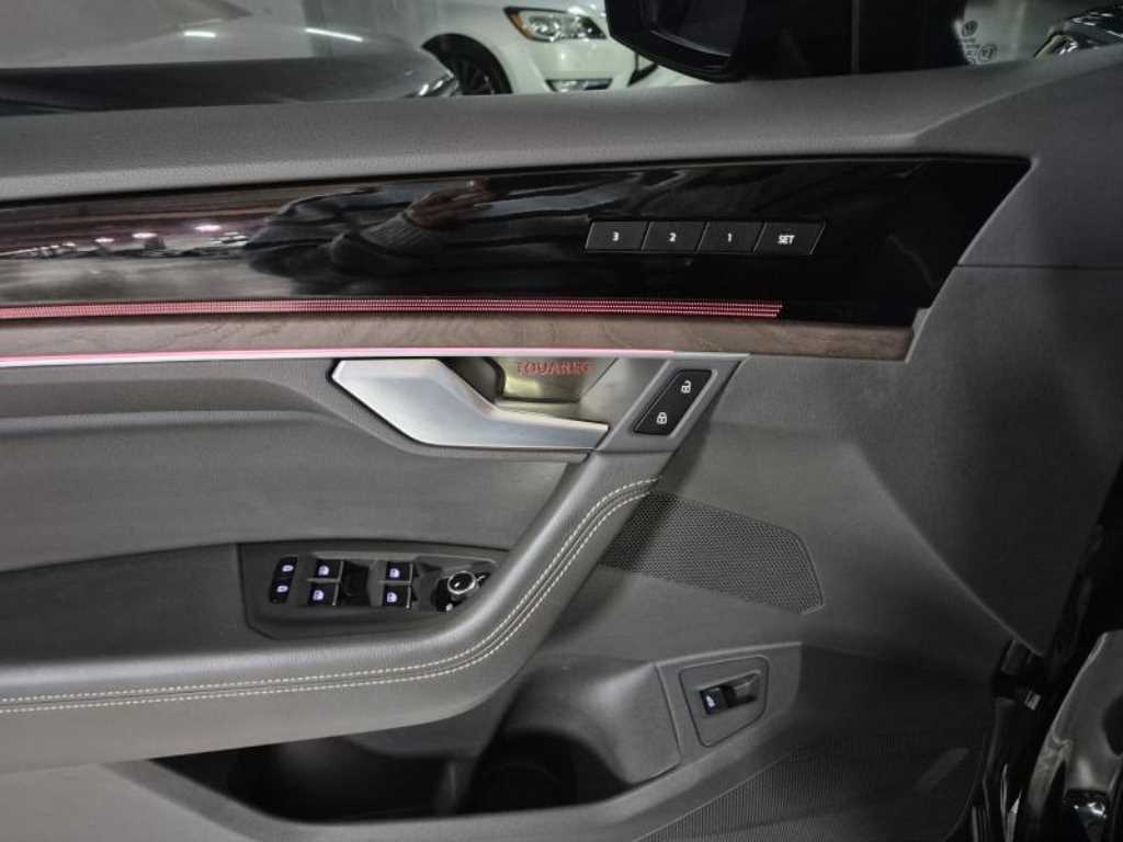 Volkswagen Touareg - Vista 11