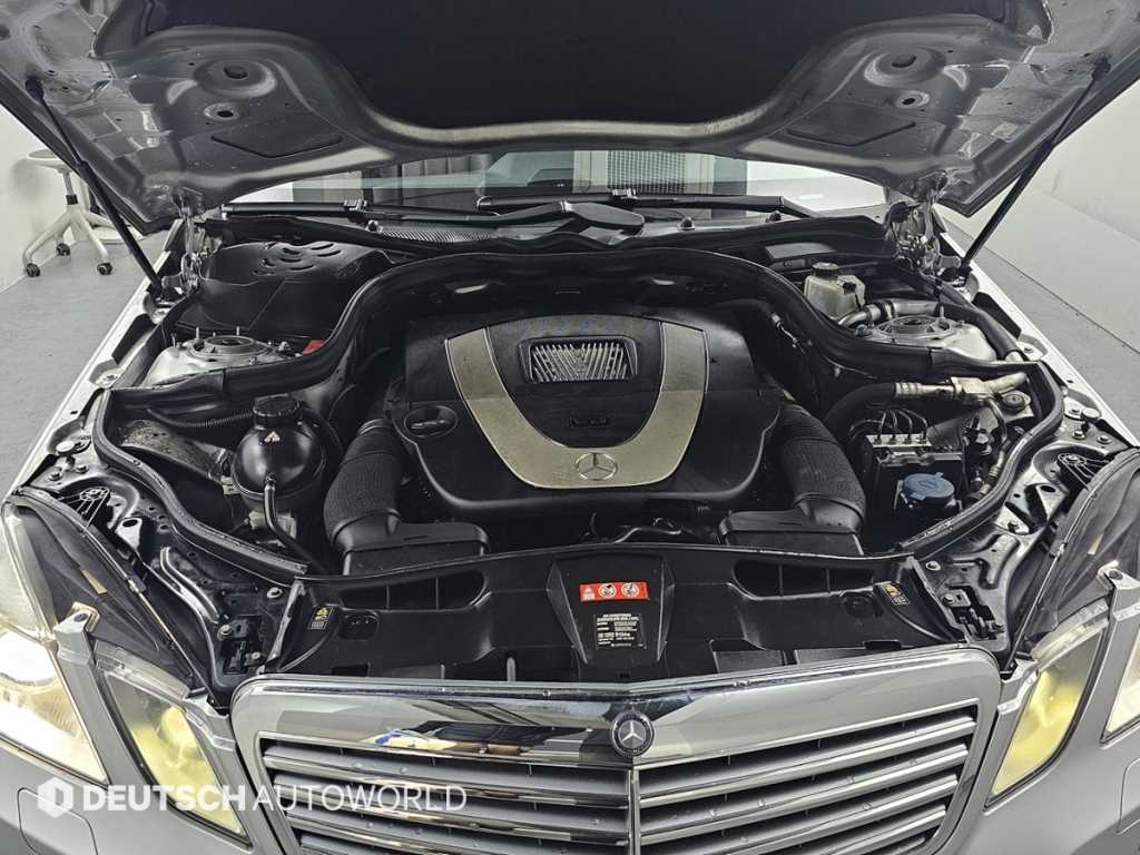 Mercedes Benz E class - Vista 6