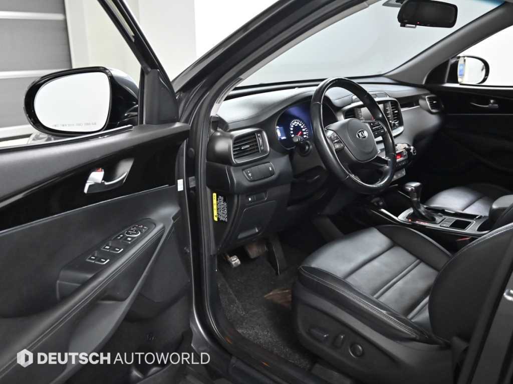 KIA Sorento - Vista 11