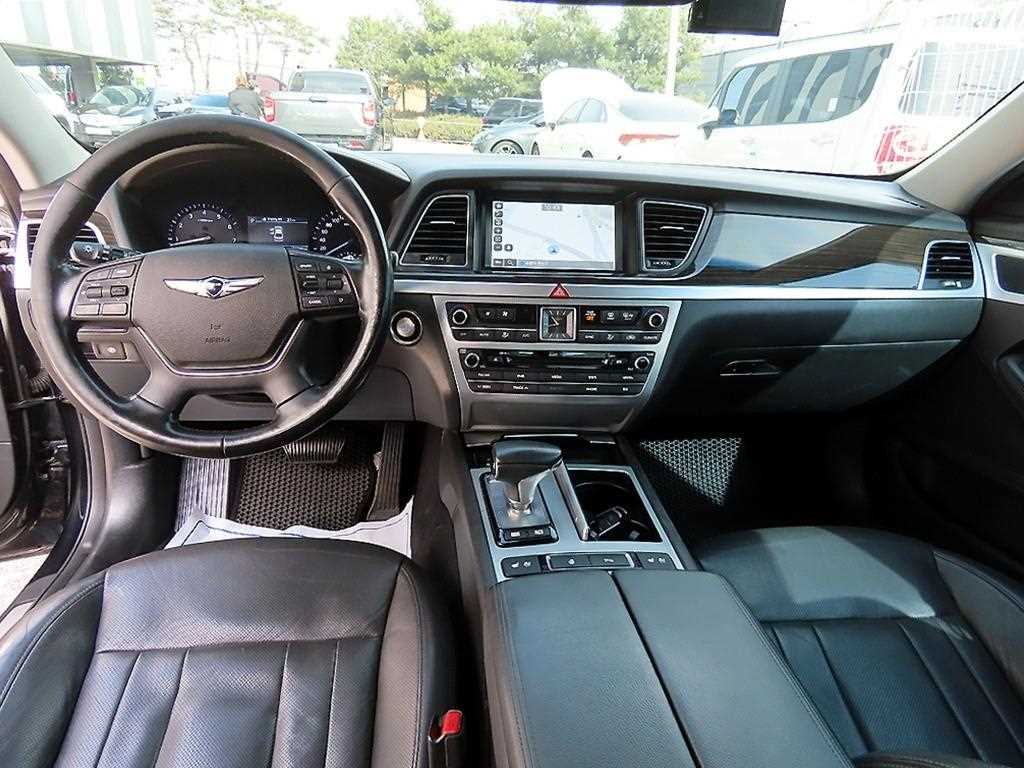 Genesis G80 - Vista 7