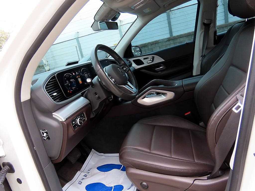 Mercedes Benz GLE Class - Vista 5