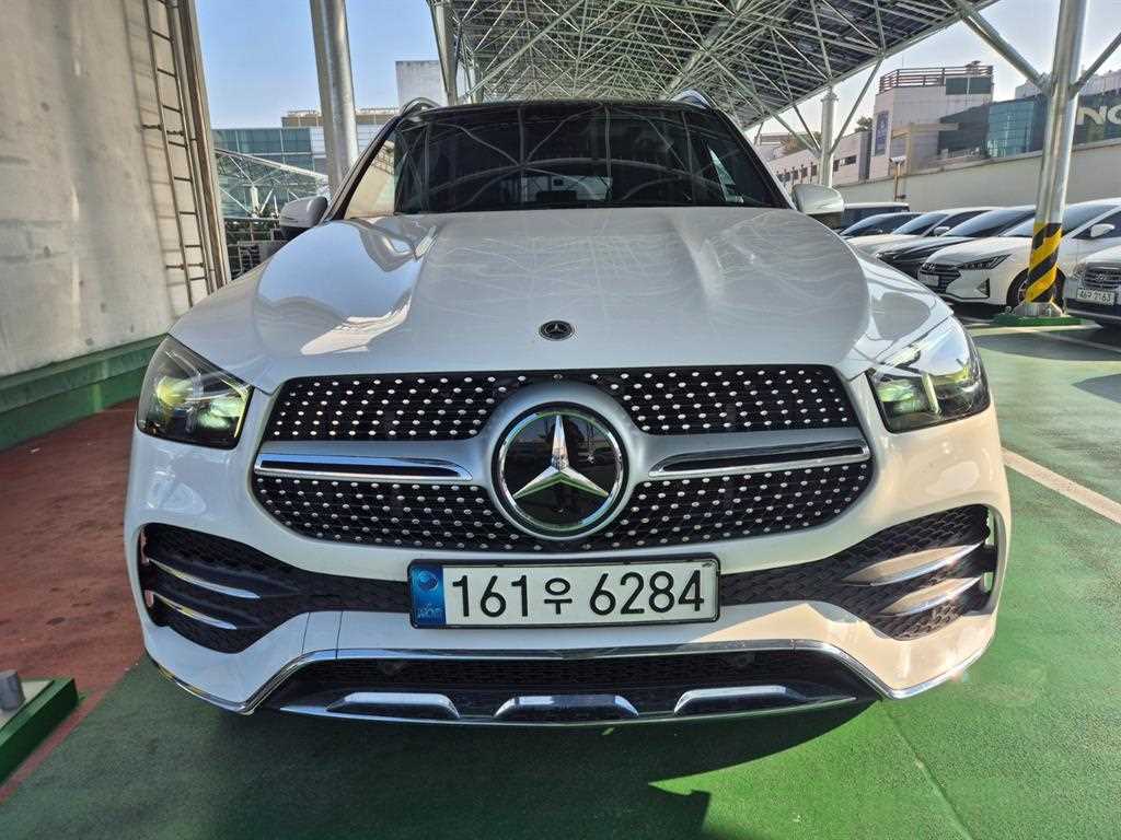 Mercedes Benz GLE Class - Vista 2