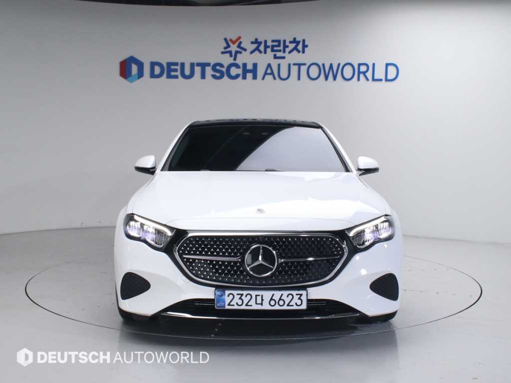 Mercedes Benz E class - Vista 3