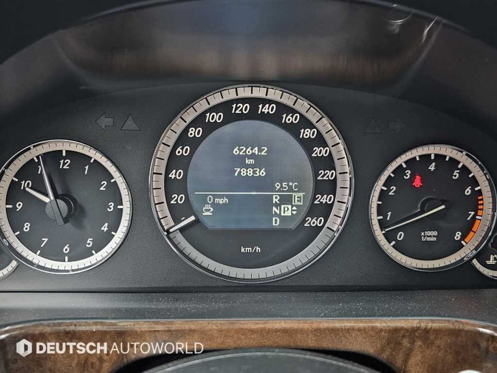 Mercedes Benz E class - Vista 8