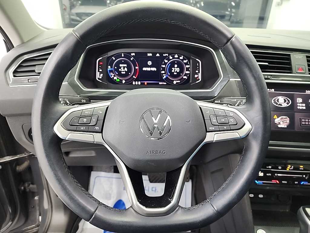 Volkswagen Tiguan - Vista 9