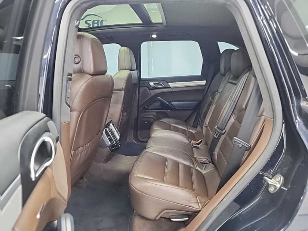 Porsche Cayenne - Vista 12