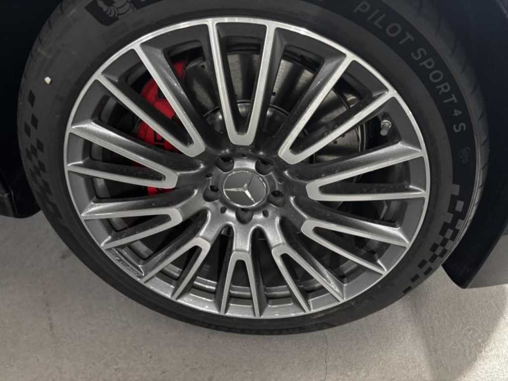 Mercedes Benz E class - Vista 7