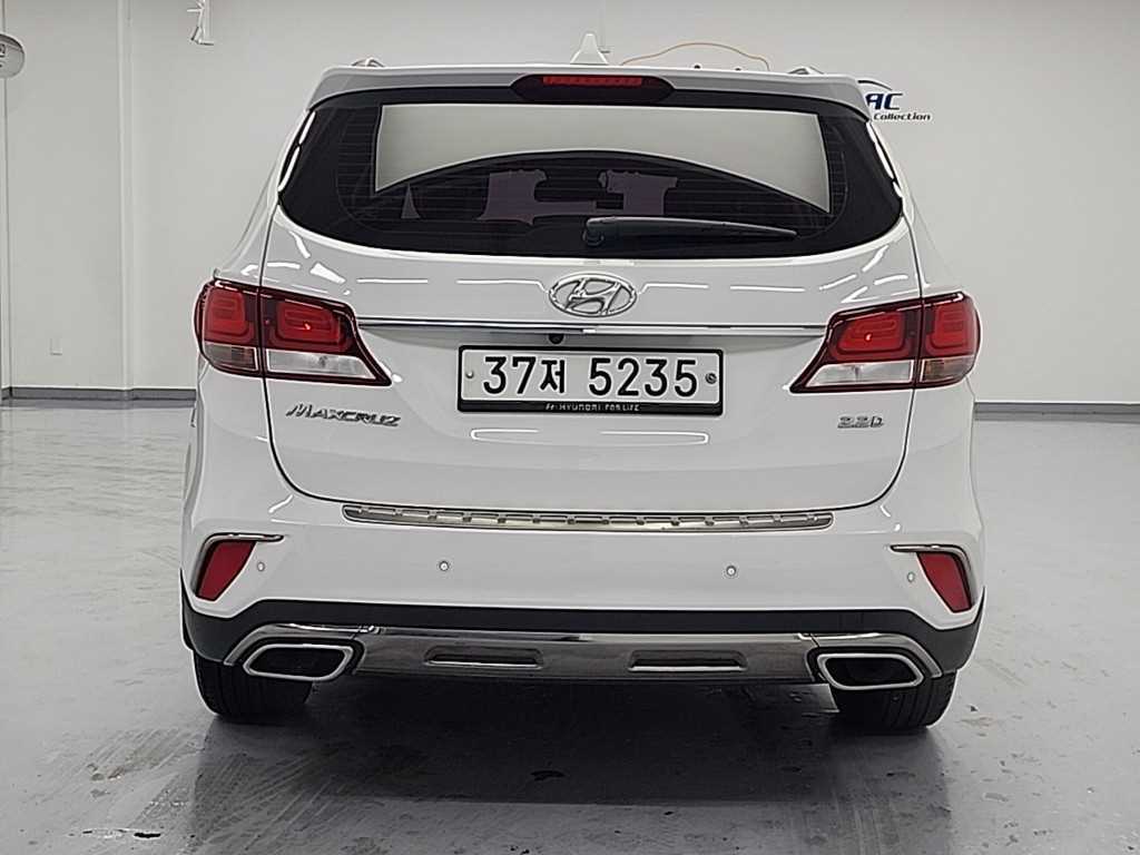 HYUNDAI Maxcruz - Vista 3