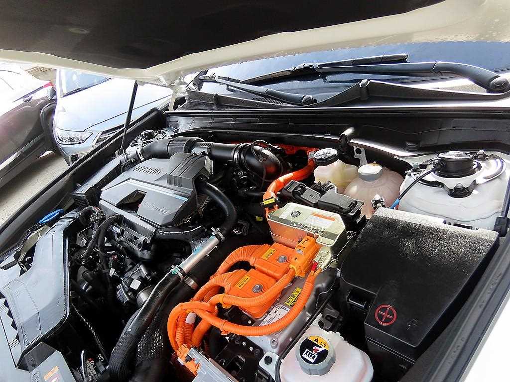 HYUNDAI Grandeur 2023 Blanco - Importación desde Corea - HF Imports Iquique - Foto 19