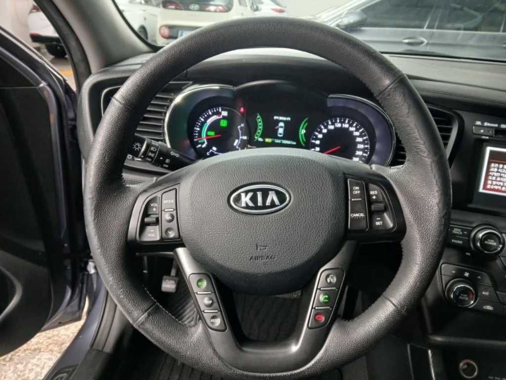 KIA K5 - Vista 7