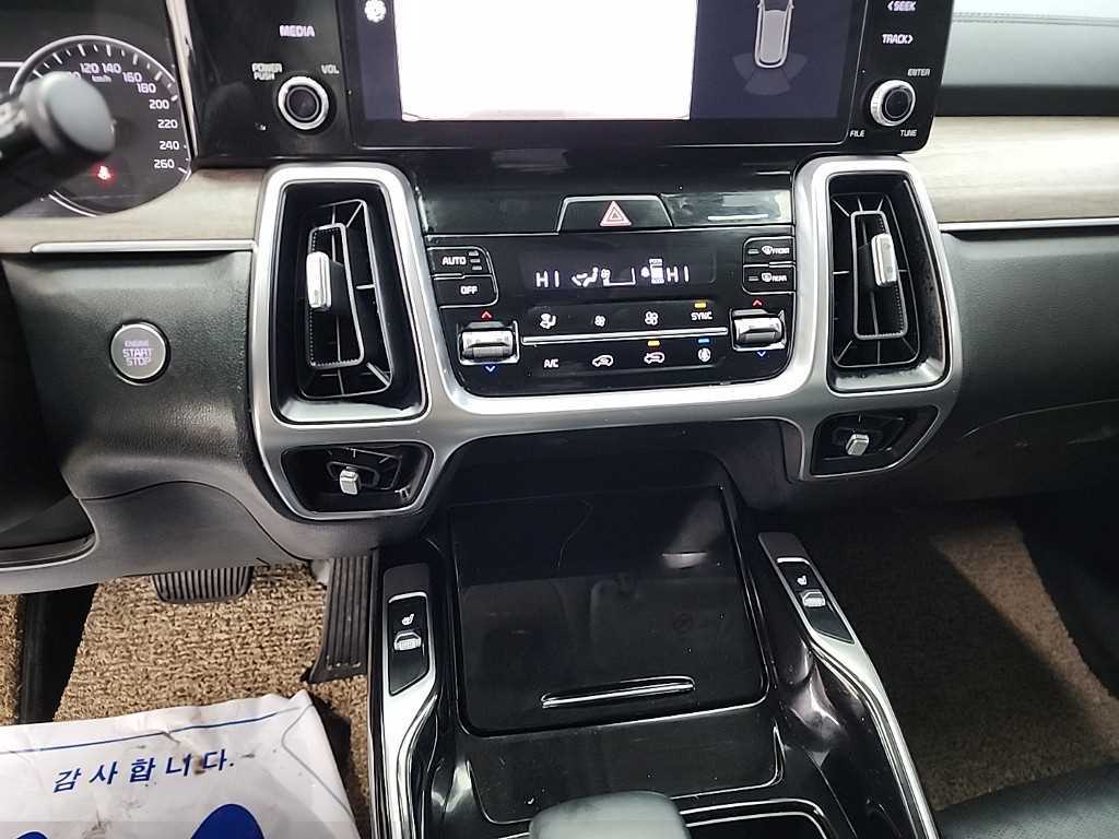 KIA Sorento - Vista 10