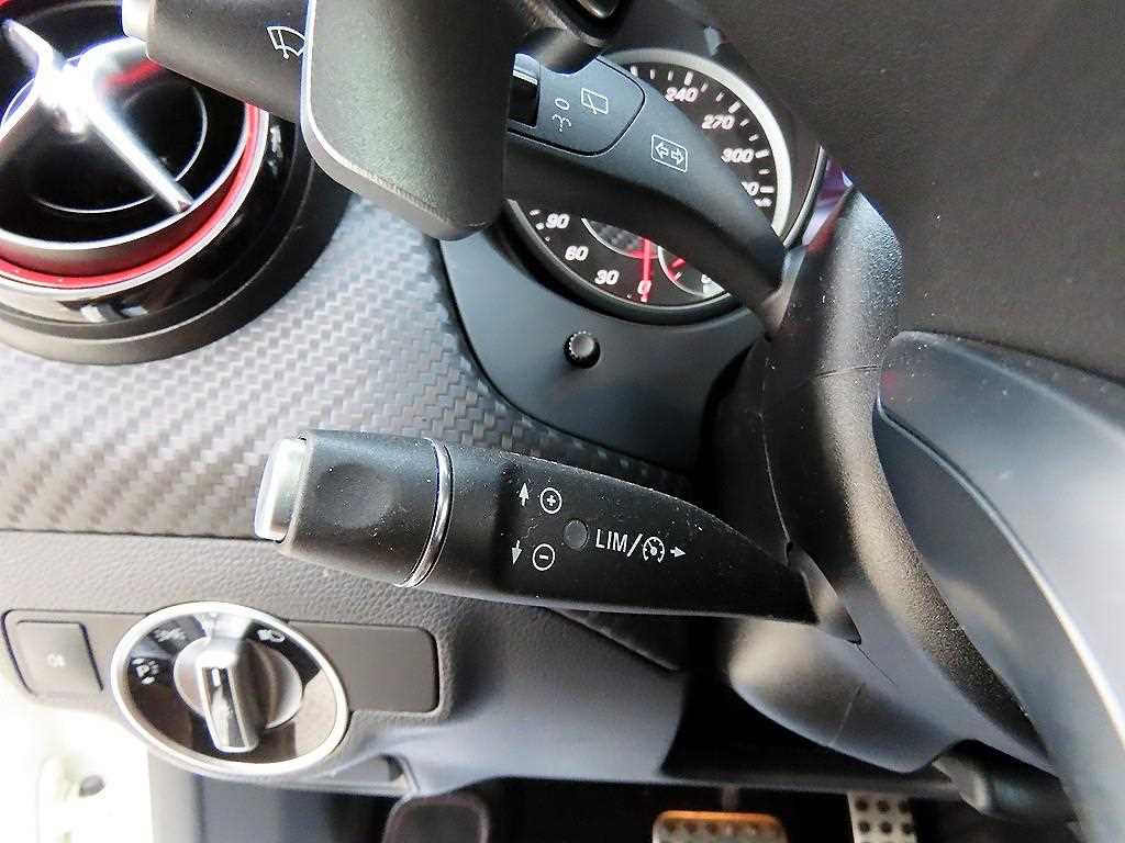 Mercedes Benz A Class - Vista 12