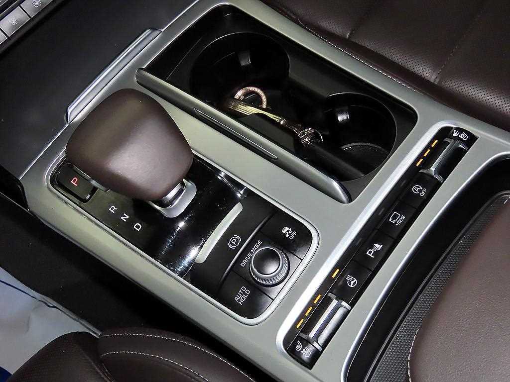 KIA Stinger - Vista 12