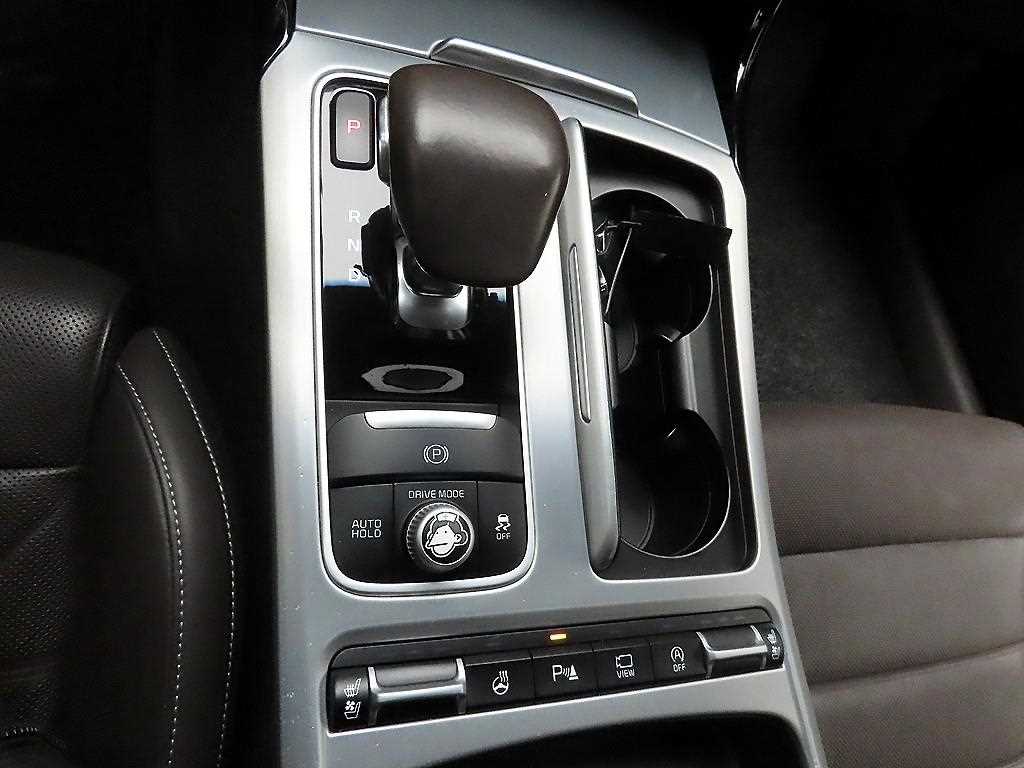 KIA Stinger - Vista 10