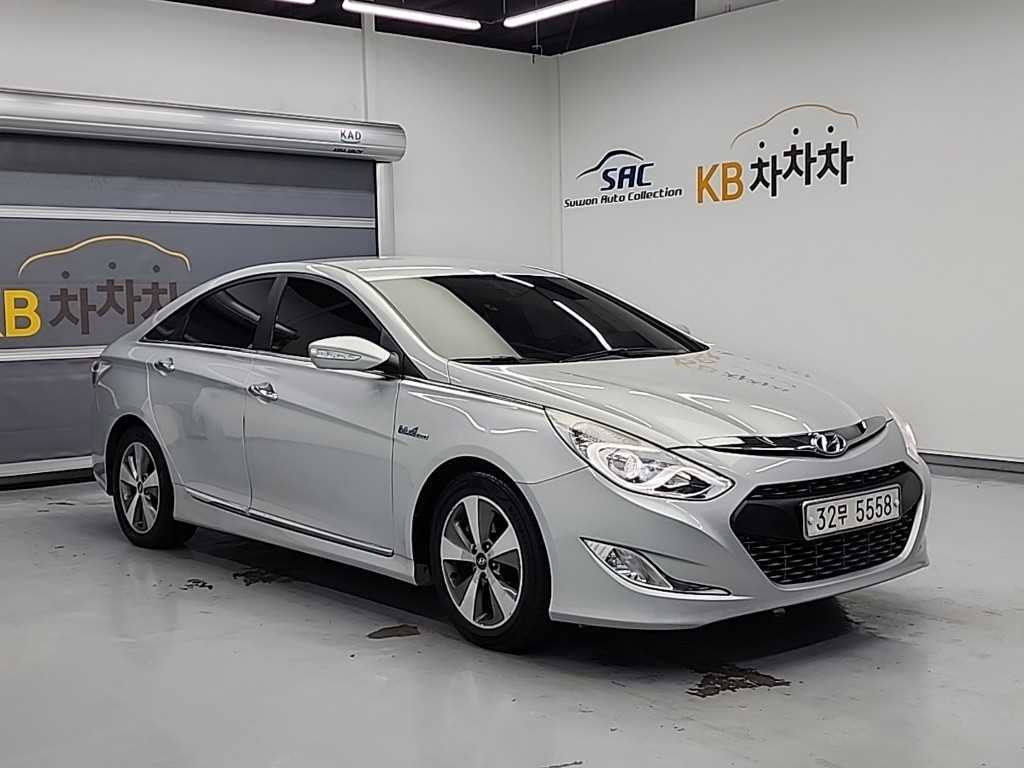 HYUNDAI Sonata - Vista 4