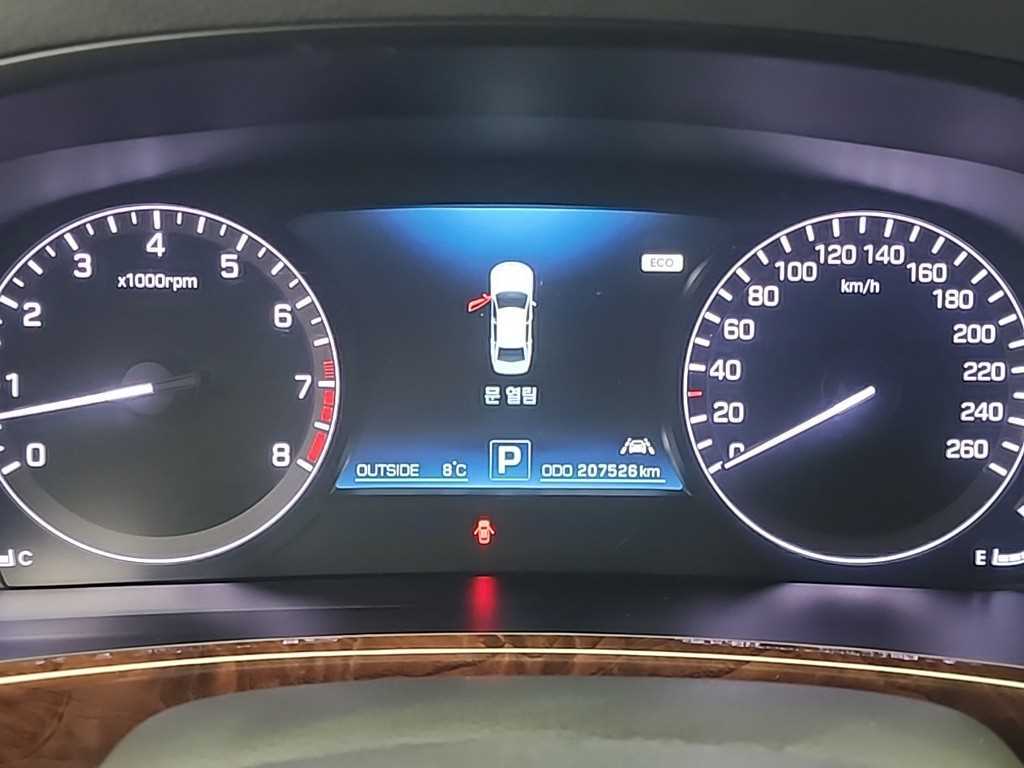 HYUNDAI Equus - Vista 6