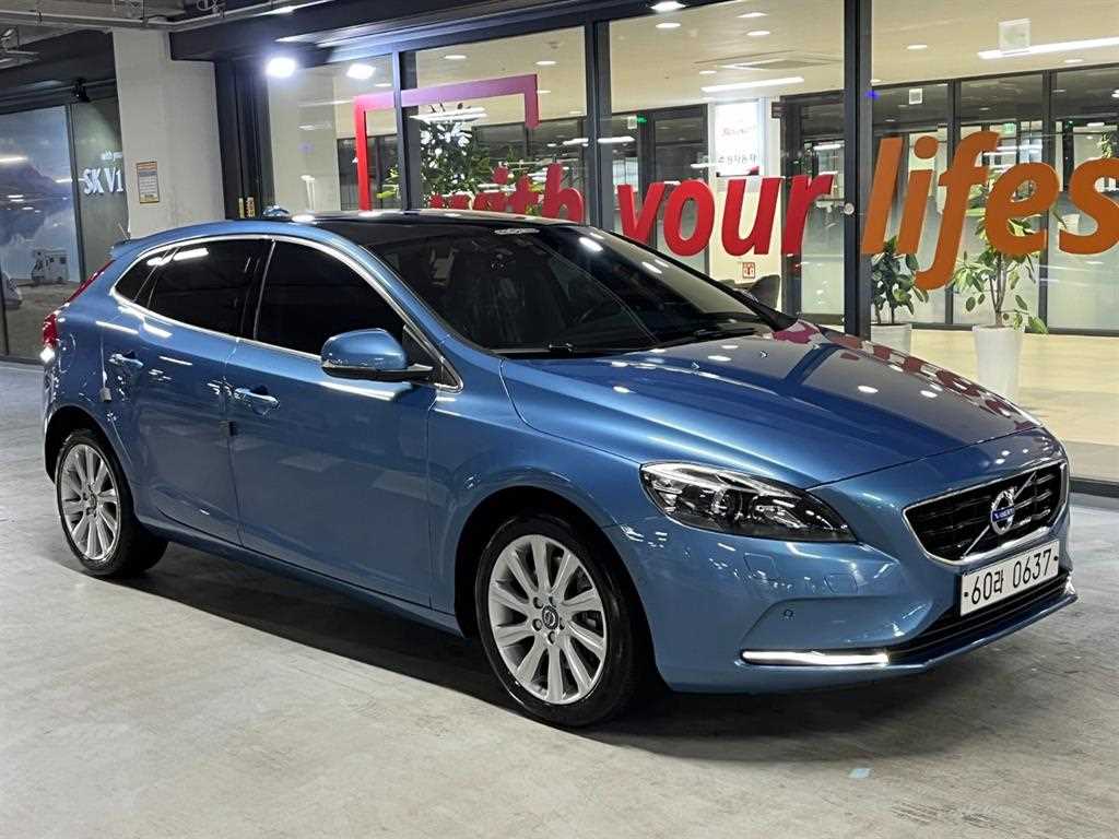 Volvo V40 2016 Azul - Importación desde Corea - HF Imports Iquique - Foto 1
