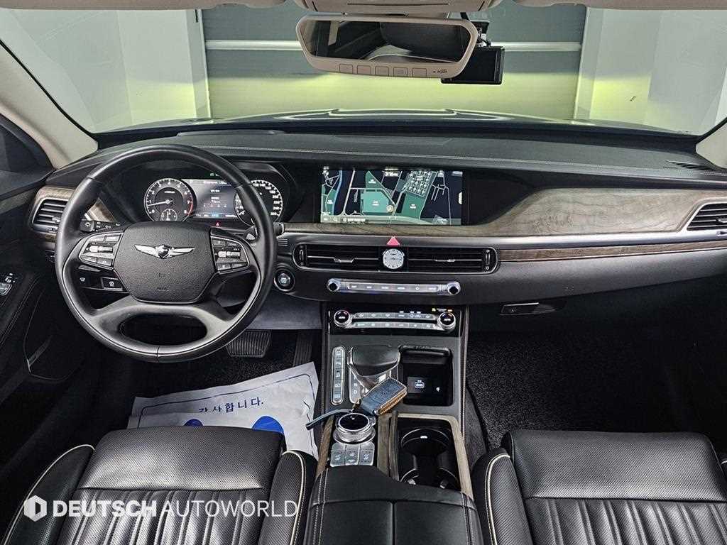 Genesis G90 - Vista 7