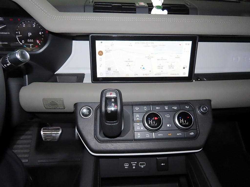 Land Rover Defender - Vista 11