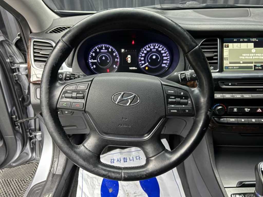 HYUNDAI Aslan - Vista 9