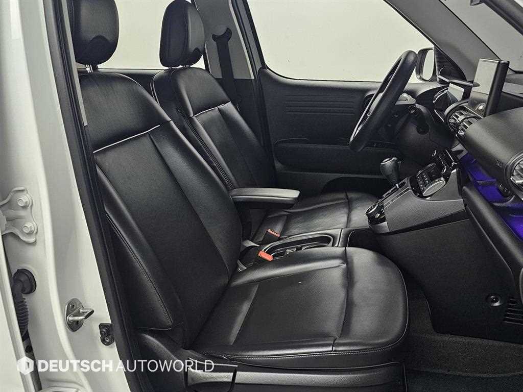 HYUNDAI Casper - Vista 7