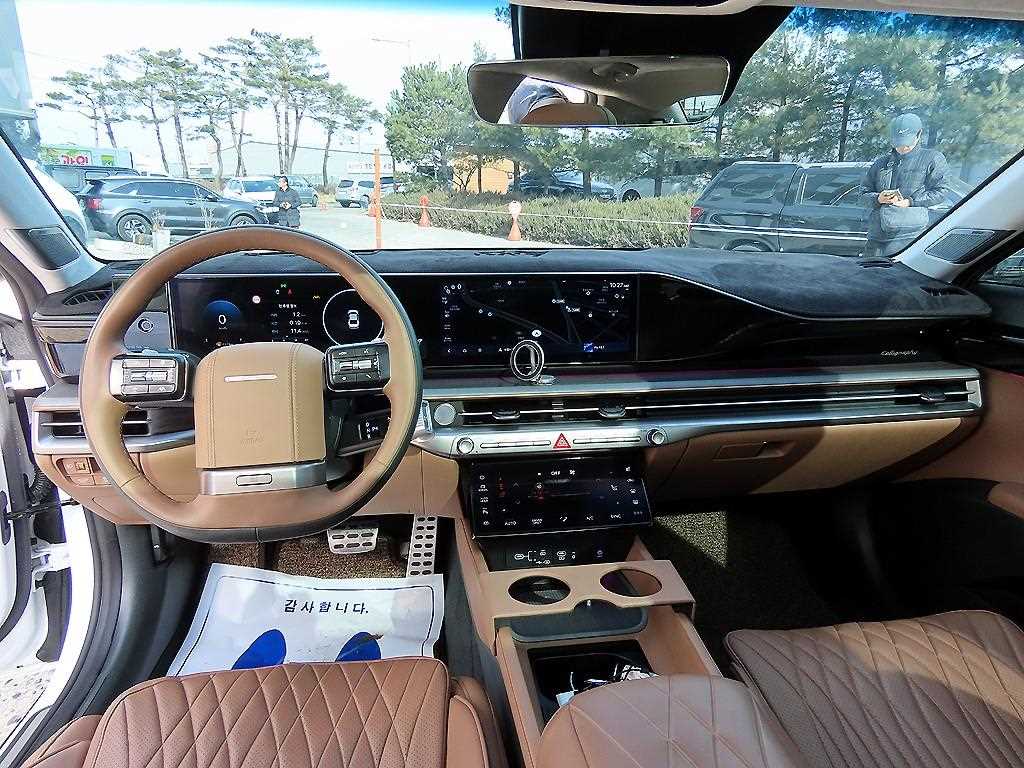 HYUNDAI Grandeur - Vista 7