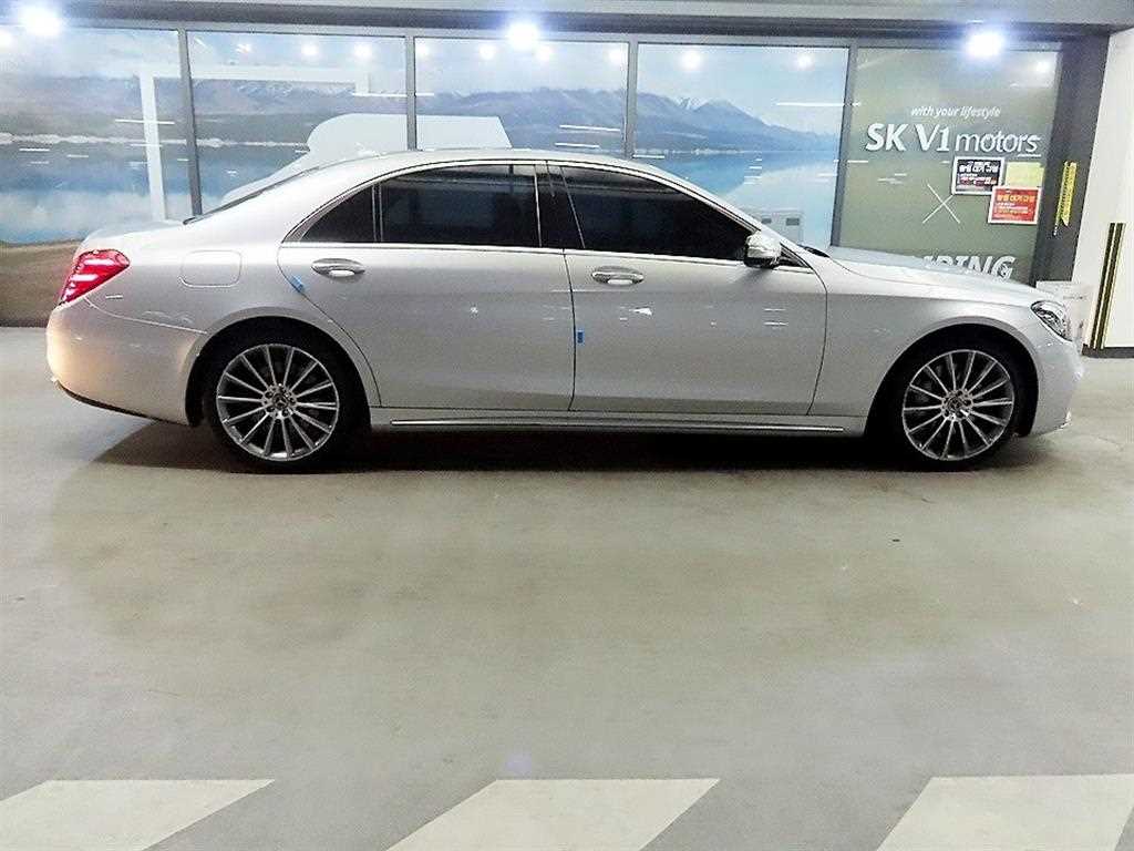 Mercedes Benz S Class - Vista 3
