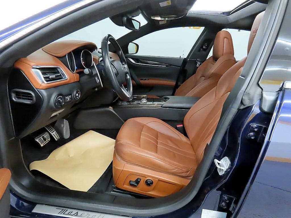 Maserati Ghibli - Vista 5