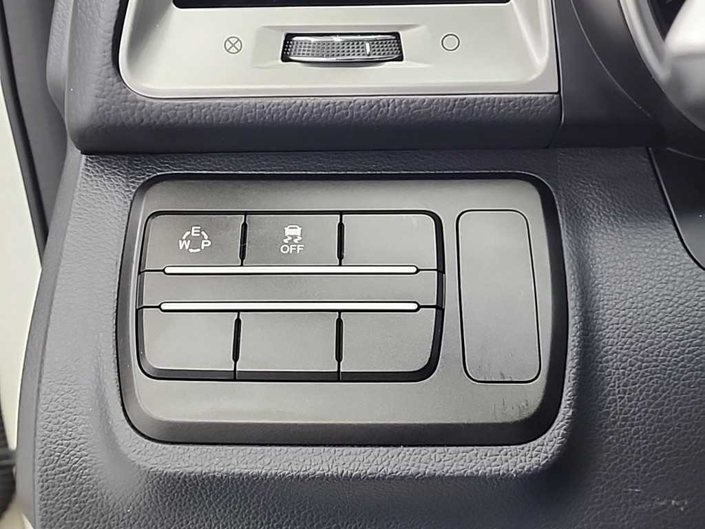 Ssangyong Tivoli 2016 Blanco - Importación desde Corea - HF Imports Iquique - Foto 14