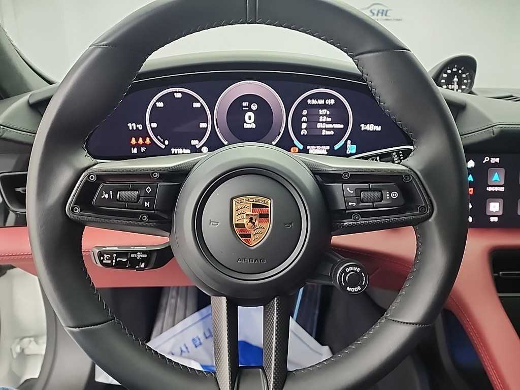 Porsche Taycan - Vista 9