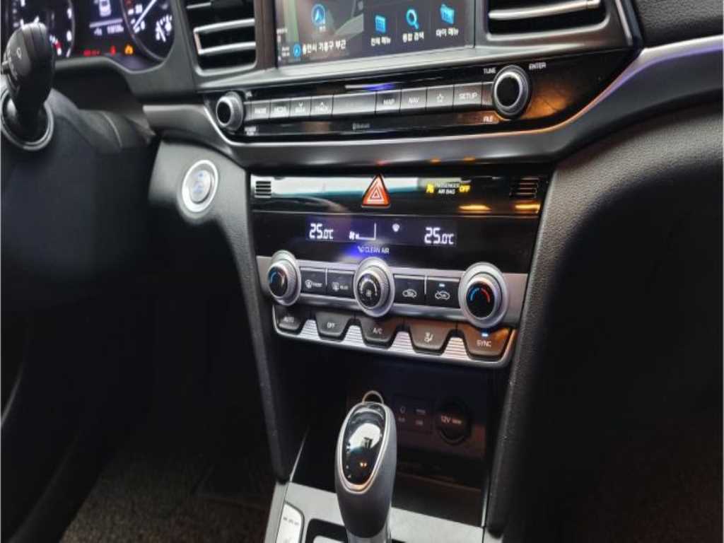 HYUNDAI Avante - Vista 6