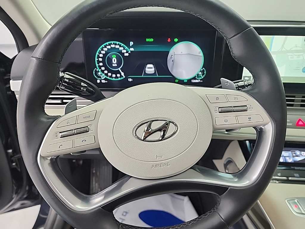 HYUNDAI Grandeur - Vista 9