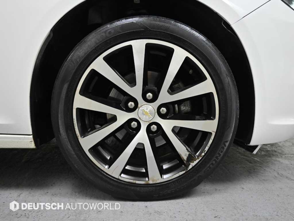 Chevrolet Malibu - Vista 5