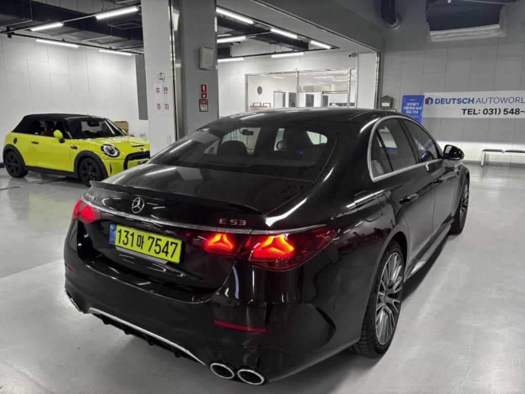 Mercedes Benz E class - Vista 5