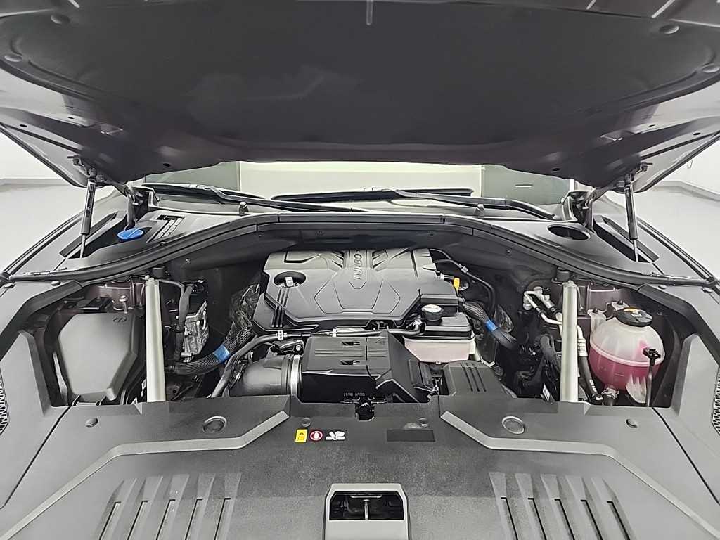 Genesis GV70 - Vista 5