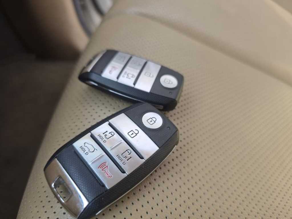 KIA Carnival 2016 - Importación desde Corea - HF Imports Iquique - Foto 15