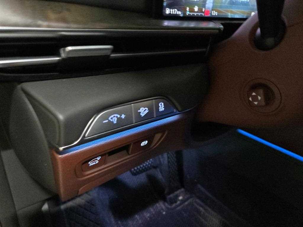 Genesis GV80 - Vista 10