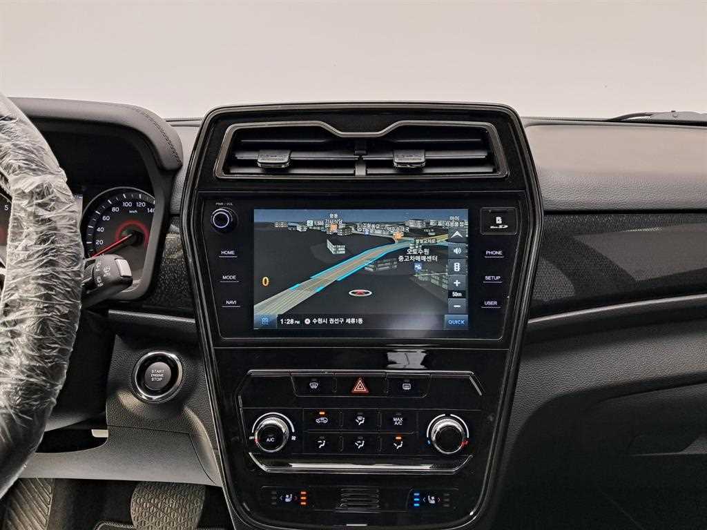 Ssangyong Tivoli - Vista 9