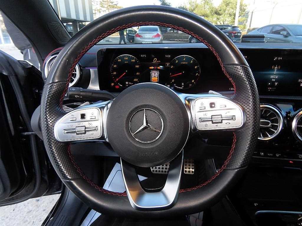 Mercedes Benz CLA Class - Vista 9