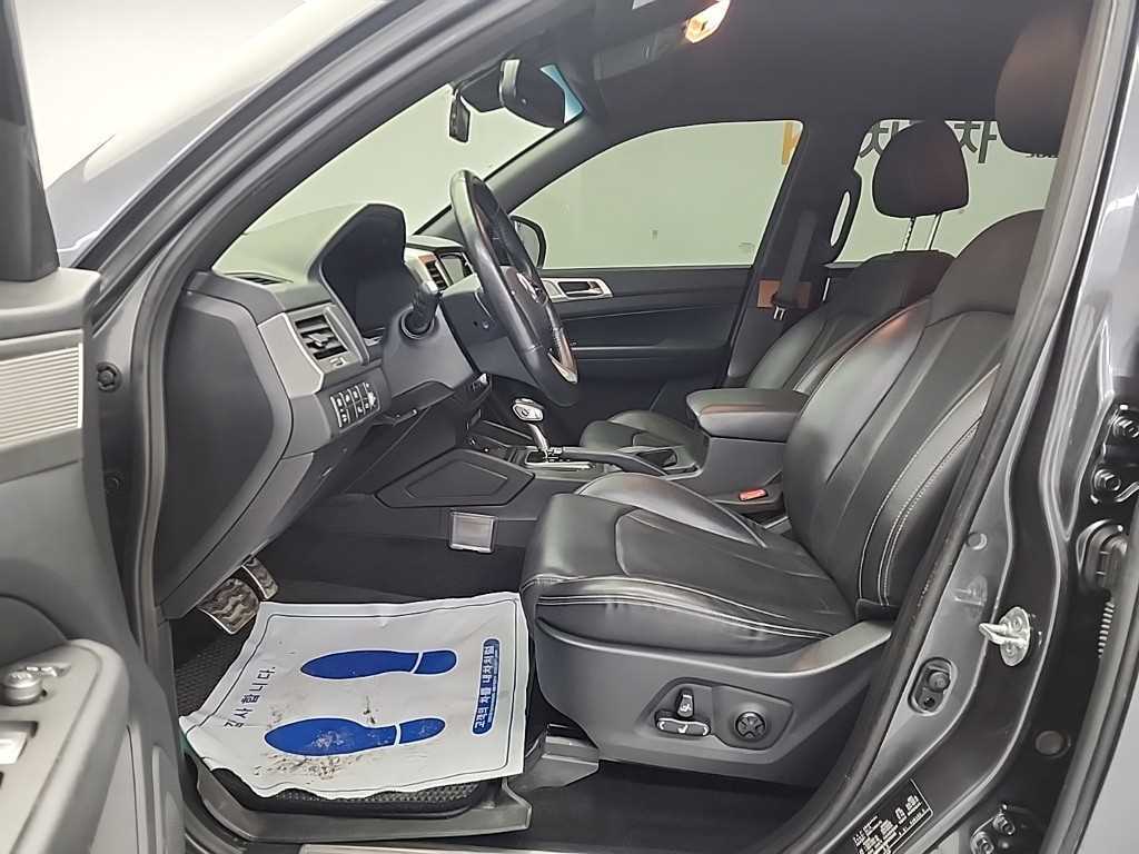 Ssangyong Rexton - Vista 11