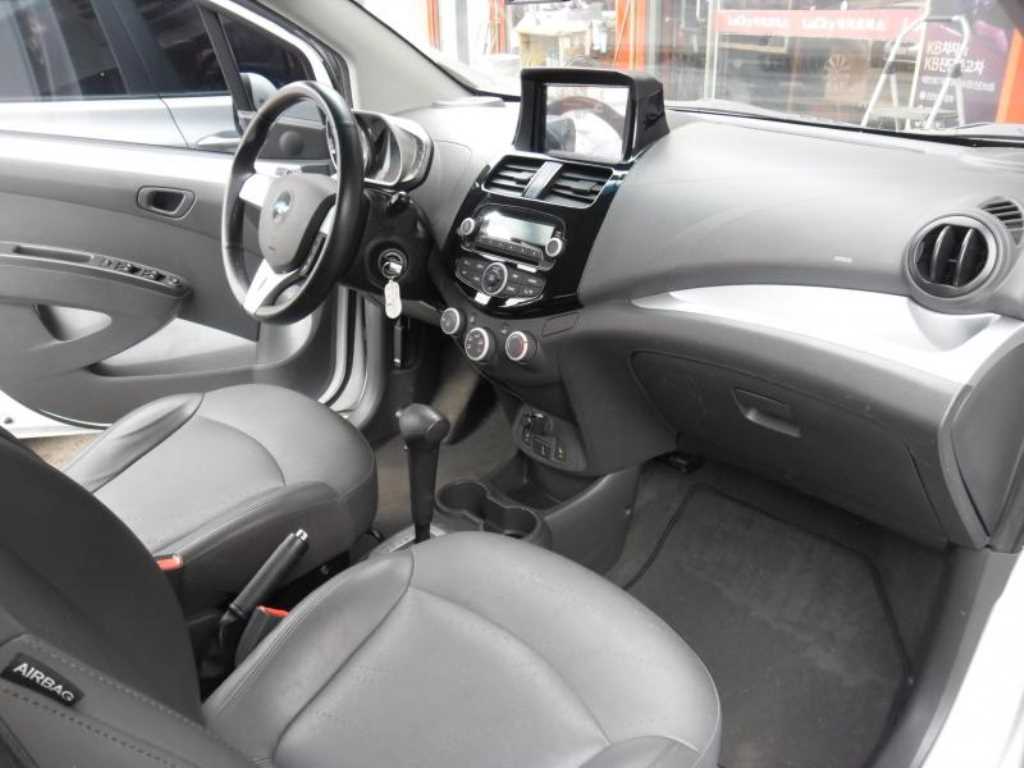 Chevrolet Spark - Vista 12