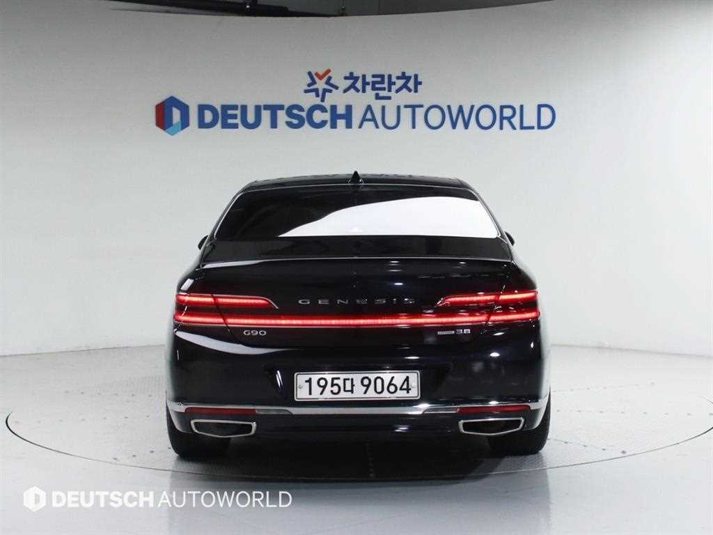 Genesis G90 - Vista 4