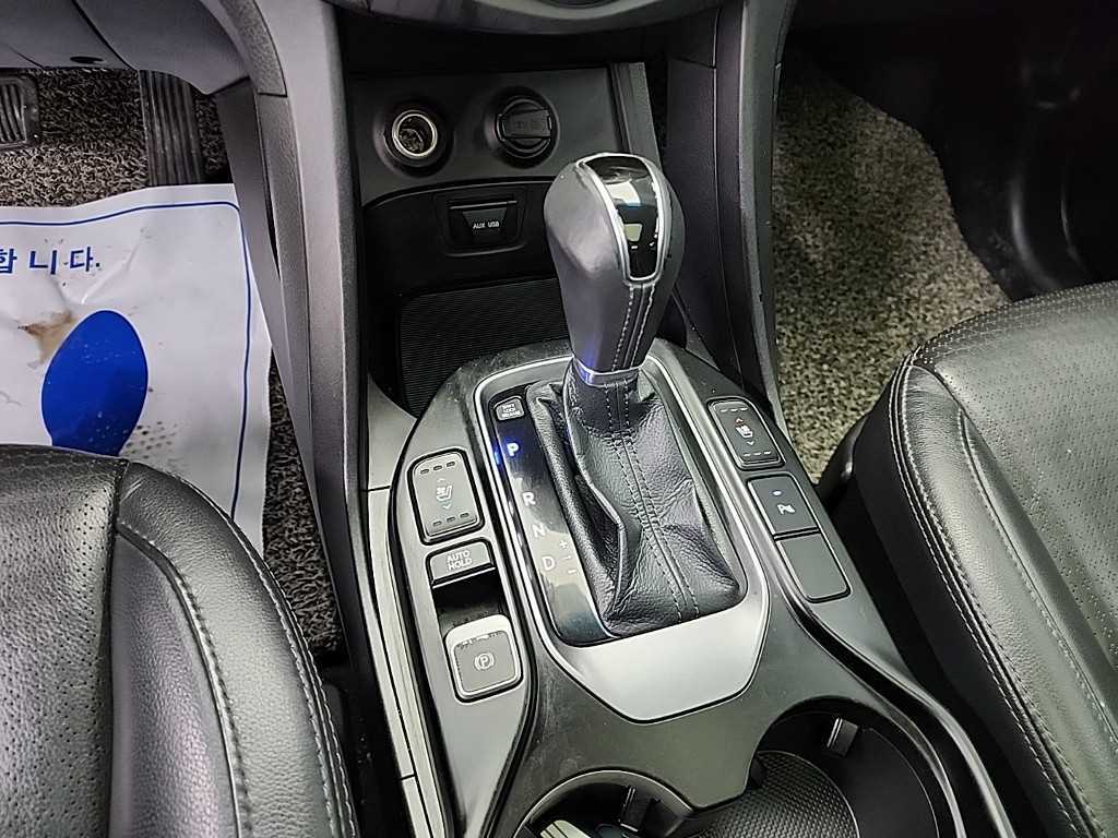 HYUNDAI Santa Fe - Vista 9