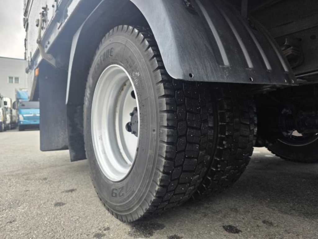 medium and large cargo truck 2024 Blanco - Importación desde Corea - HF Imports Iquique - Foto 19