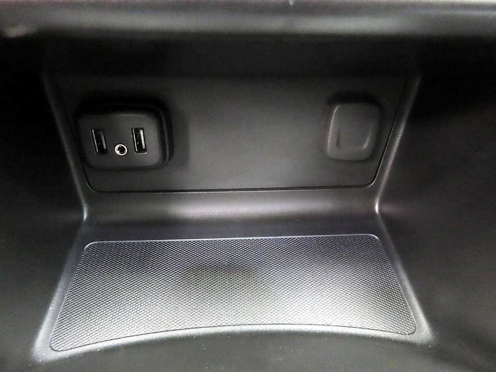 Chevrolet ?Colorado 2022 Blanco - Importación desde Corea - HF Imports Iquique - Foto 14