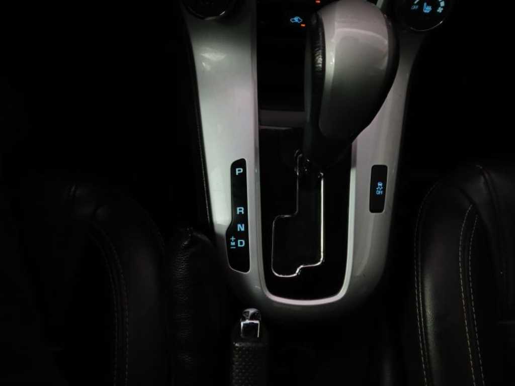 Chevrolet Cruise 2014 Negro - Importación desde Corea - HF Imports Iquique - Foto 13