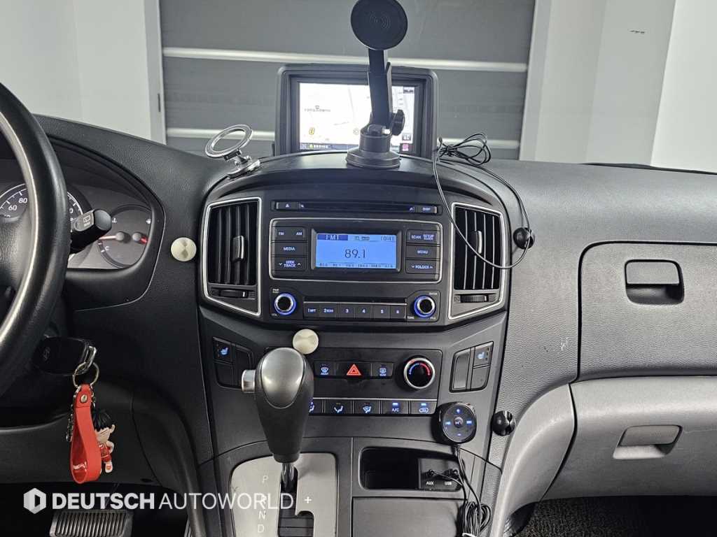 HYUNDAI Starex 2017 Plateado - Importación desde Corea - HF Imports Iquique - Foto 14