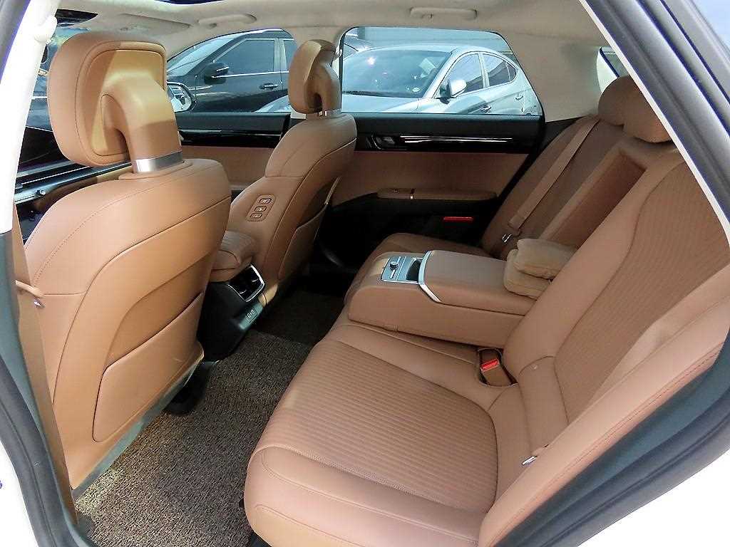 HYUNDAI Grandeur - Vista 6